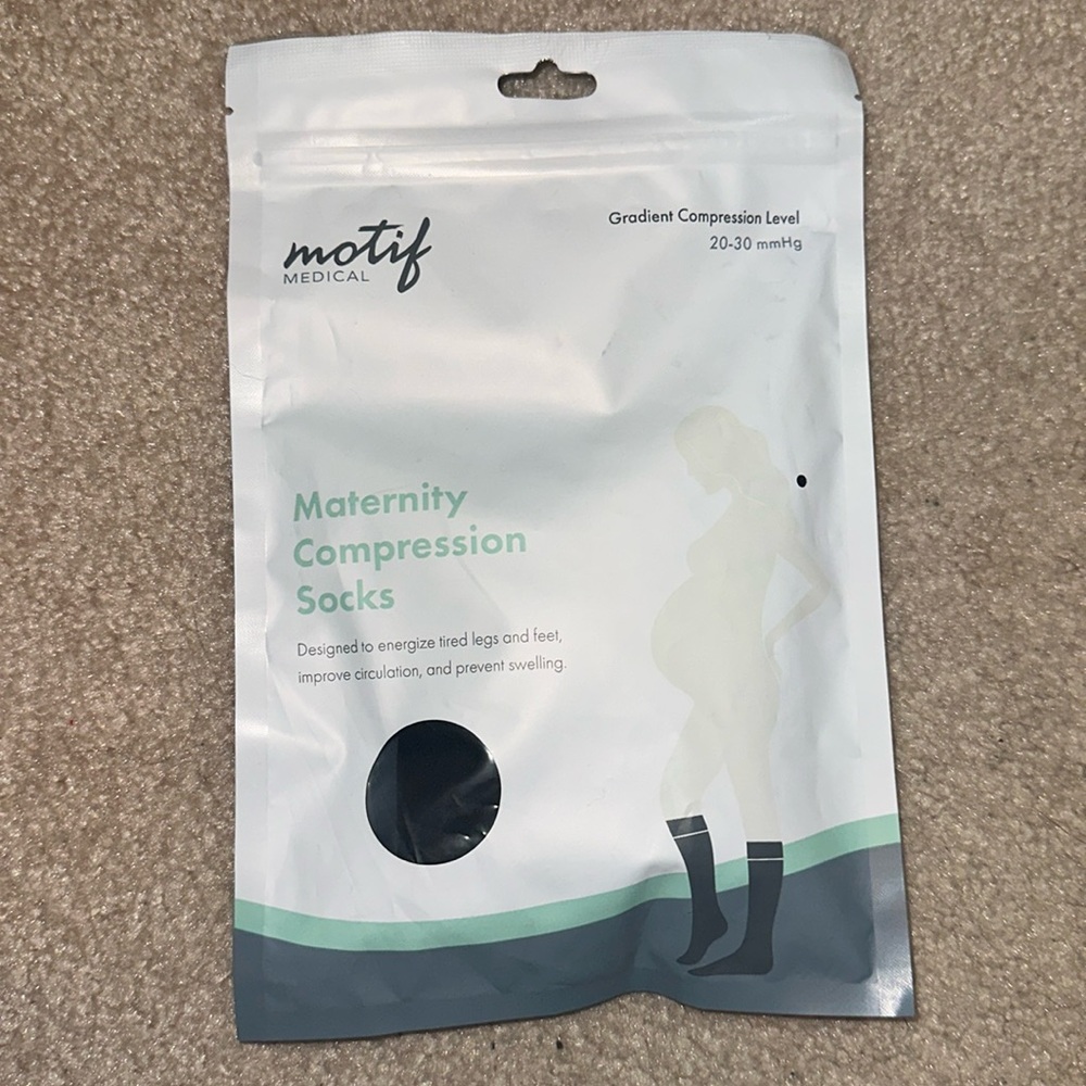 Maternity compression socks